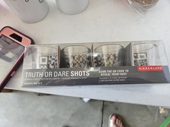 Truth Or Dare Shot Glasses 