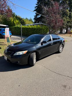 Up for sale is a 2009 Toyota Camry. Very reliable, smooth drive, and extremely well-maintained! Great daily driver or commuter car with excellent fuel