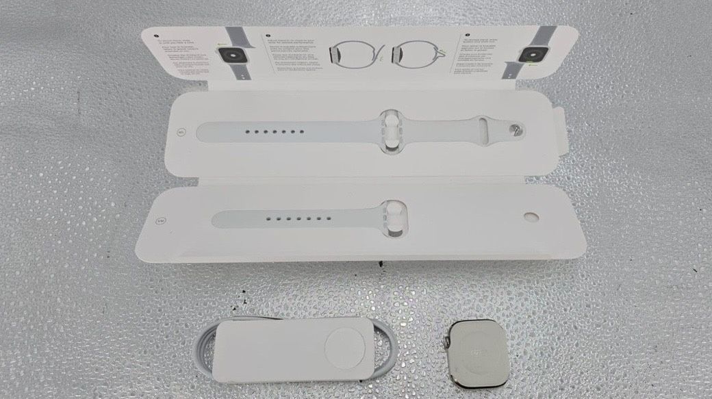 Apple Watch Series 10 42MM ( PLEASE READ DESCRIPTION)