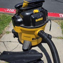 DeWalt Shop Vac