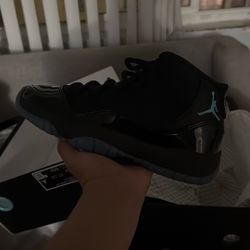 Jordan 11 Gamma 