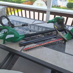 Weed Eater 3 PC Set...with 3 Batteries and Chargers..
