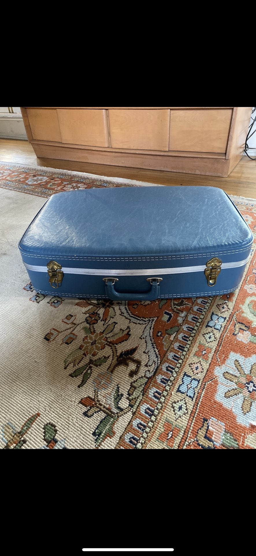 Vintage Retro Blue Suitcase Set Design Decoration