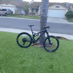 2021 Diamondback mountain bike 5C (fully carbon)