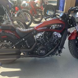 2018 Indian Scout Bobber Black