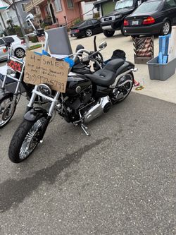 2015 Harley-Davidson  (14000 miles)Softail Breakout Motorcycle