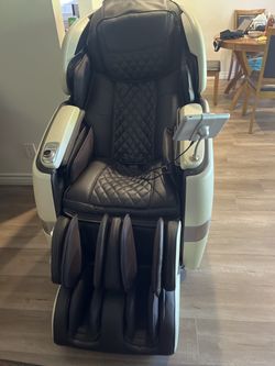 2015 Lightly Used JPMedics FJL50 Massage Chair Large Size - Simi Valley, CA