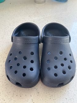 Toddler Size 10 Blue Crocs