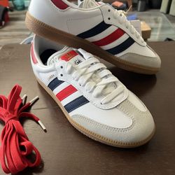 Adidas Women’s Samba - Size 5 1/2