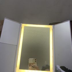 Vanity Makeup Mirror