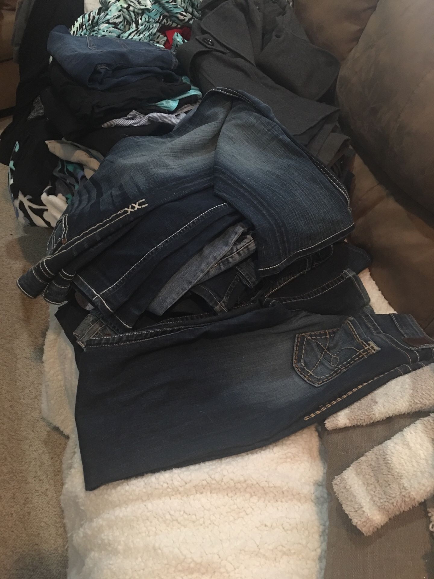 Huge lot of BKE Jeans woman’s