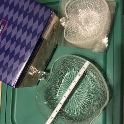 Vintage 7 Piece Salad Dessert Fruit Bowl Set Apple Shape Textured Glass Italy