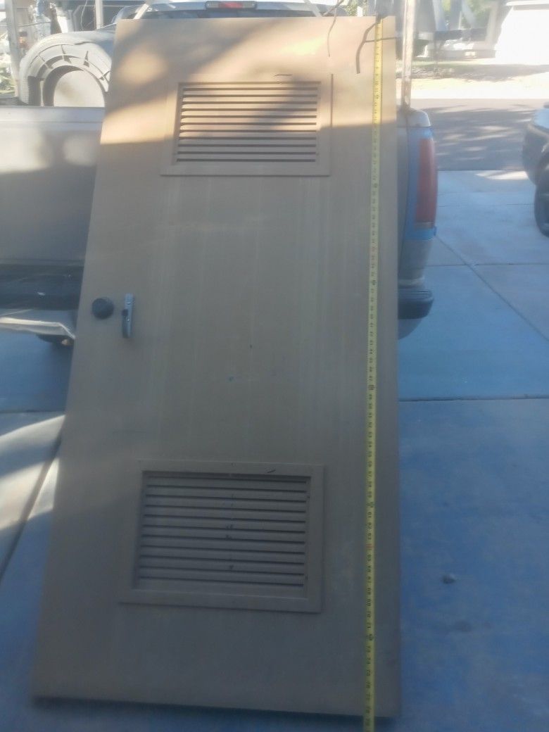 Ext Door Pure Still Metal