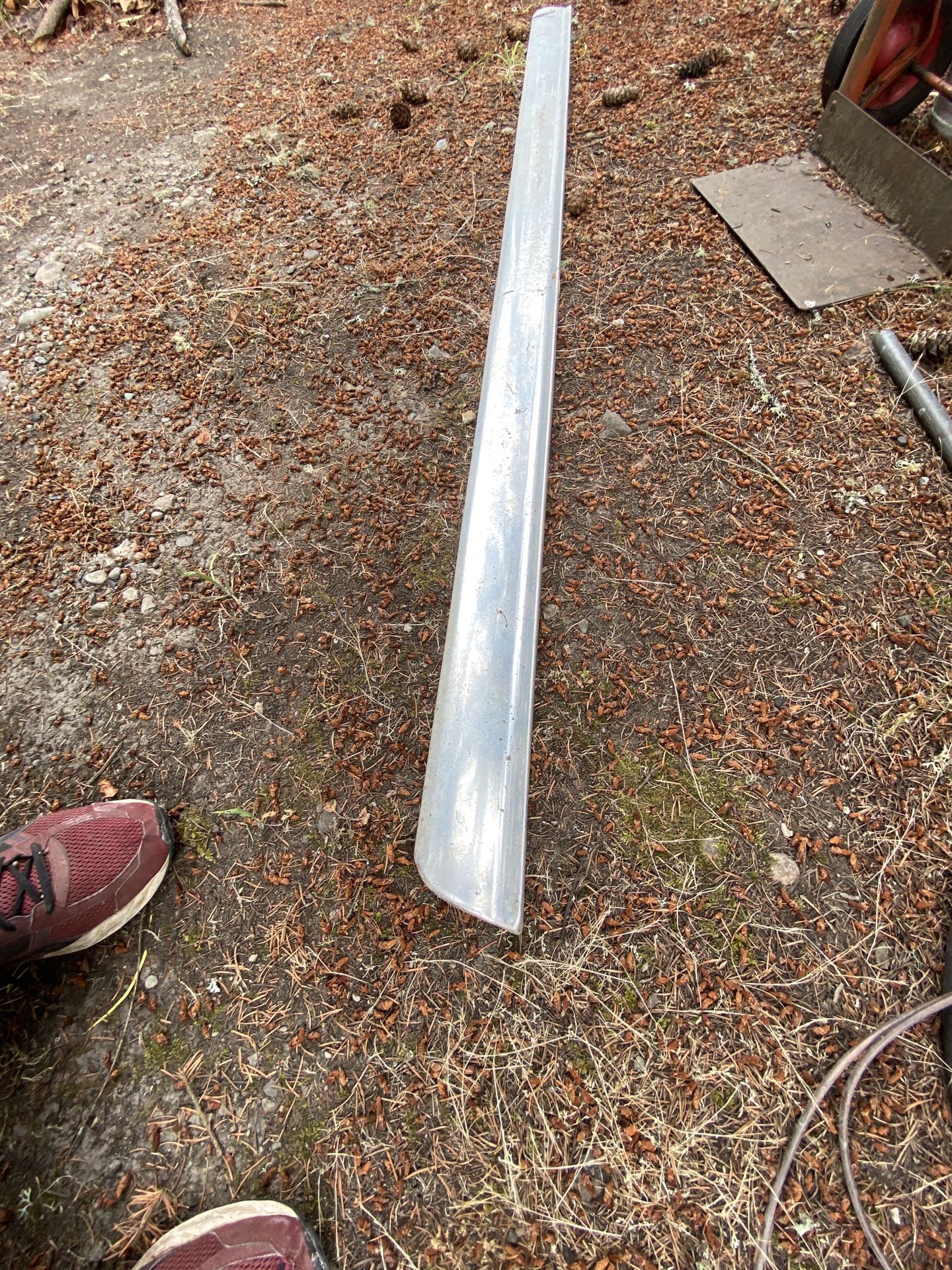 1967, 1968 rocker moulding