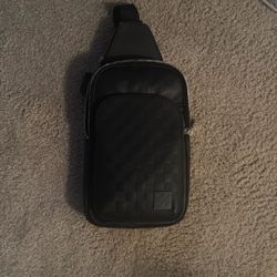 Louis Vuitton Cross Body Bag 