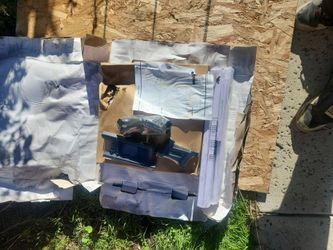 Brand New Axe Throwing Game Set - Parts Still Sealed!