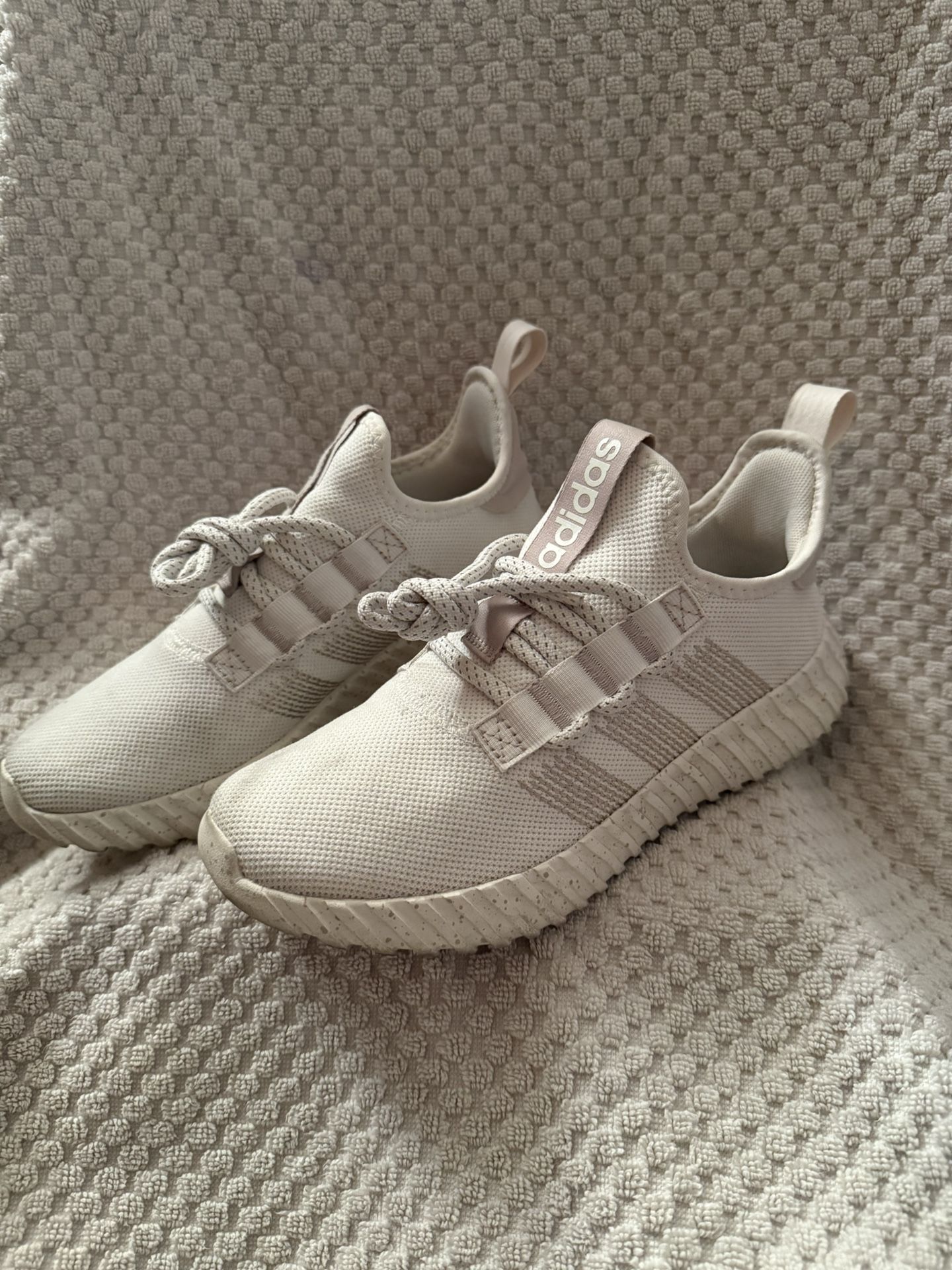 Women Adidas 