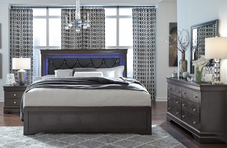Brand New Queen Bedroom Set LED