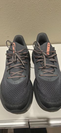Under Armour HOVR Infinite Running Shoes. Size 11. Like New
