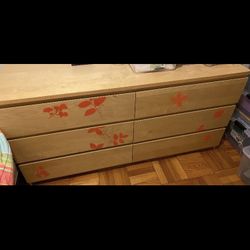 Boston Dresser