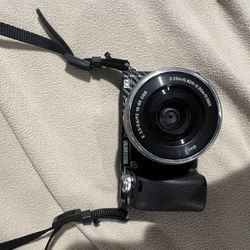 Sony A6000 Mirrorless Camera 