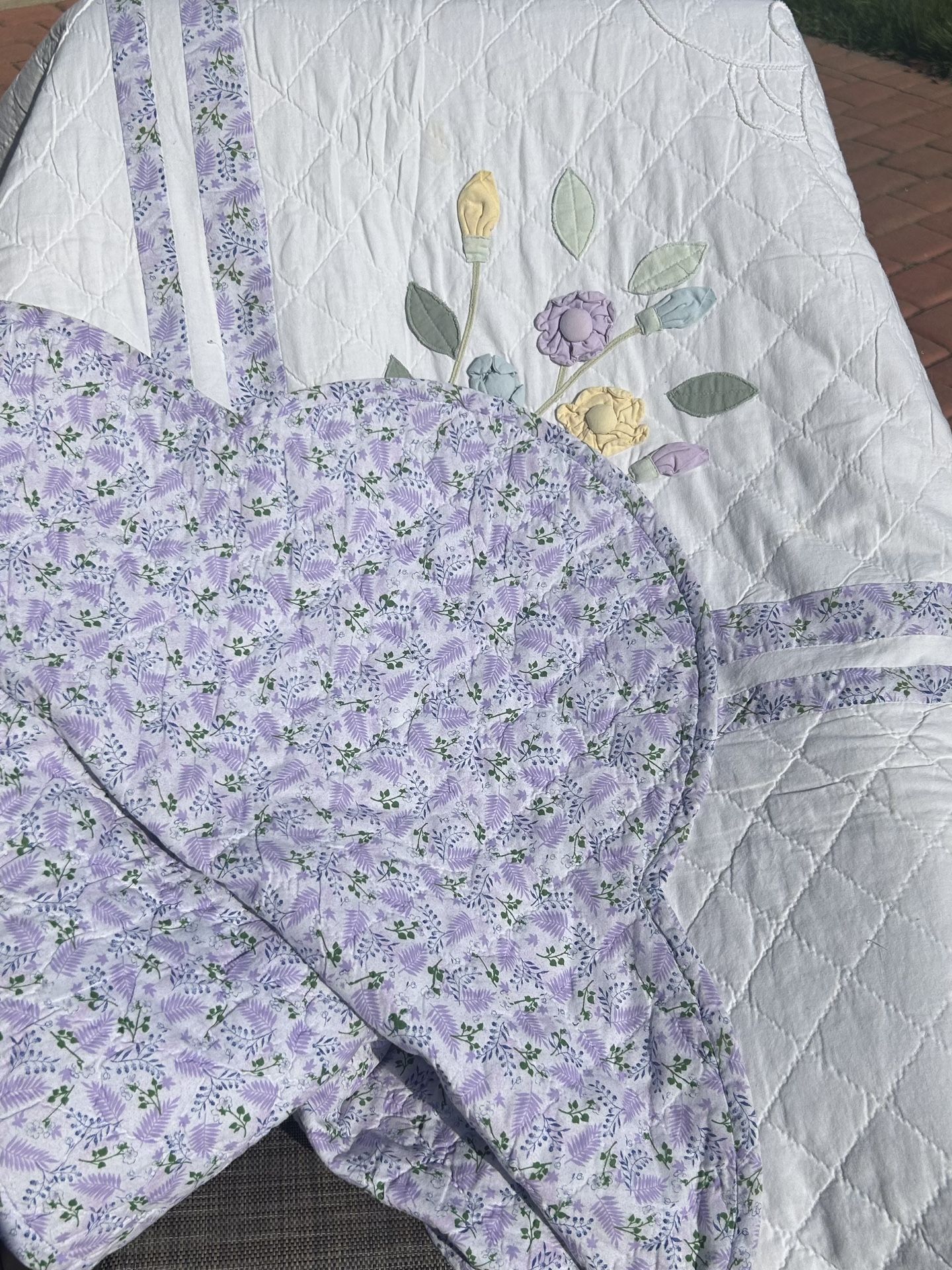 Lovely Floral Quilt