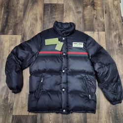 GUCCI JACKET NEW!! (SIZE M) 100% Authentic 