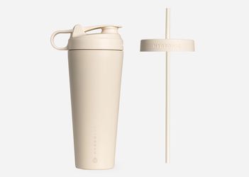 NEW HydroShkr 2 Lids/2 Straws