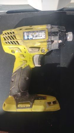 Ryobi 18V +    3/8" Drill P236