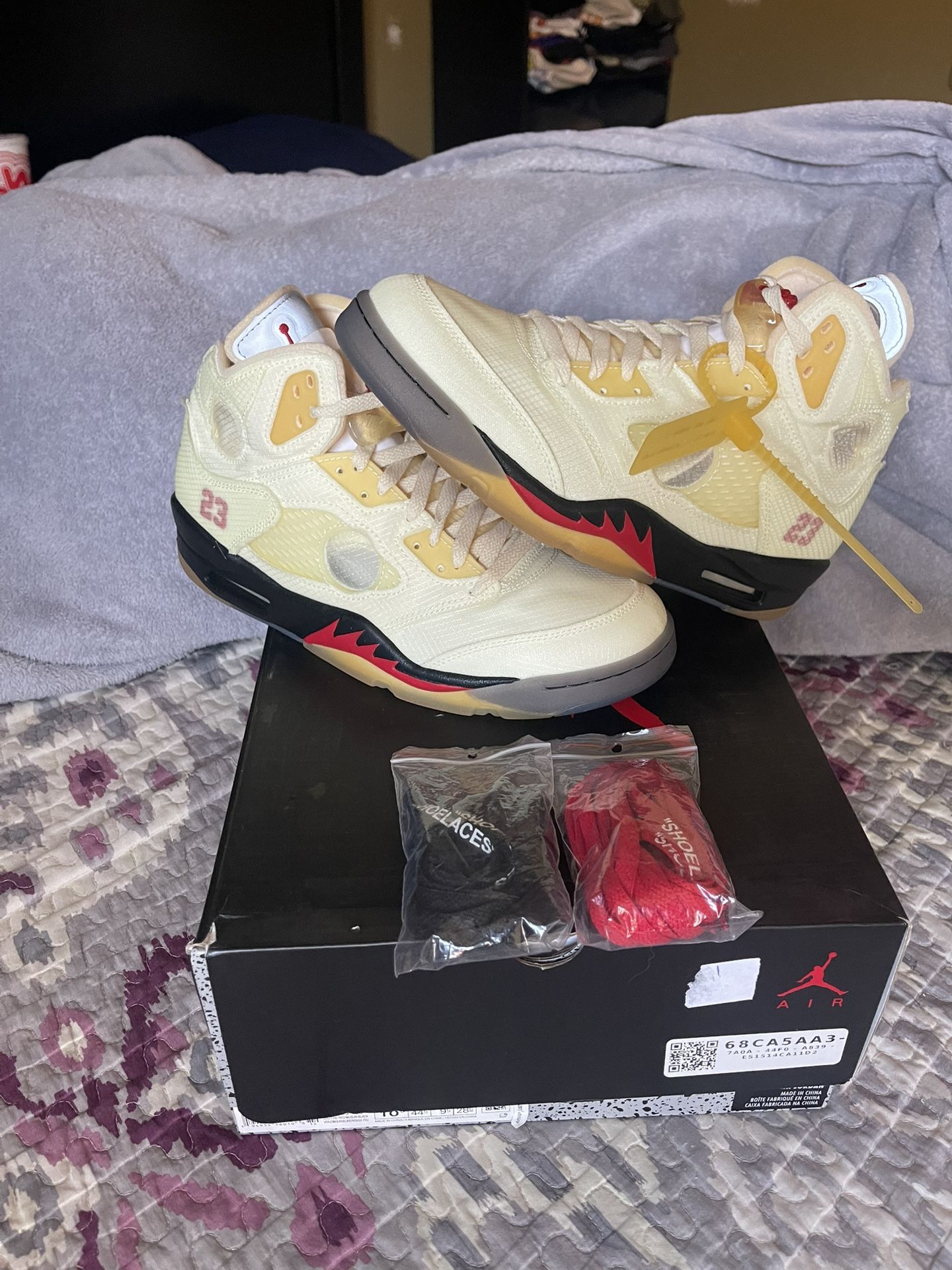 Jordan 5 Off-White Sail