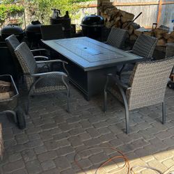 COSTCO  7 Piece  Fire Patio Dining  Set  By  SUNVILLA 
