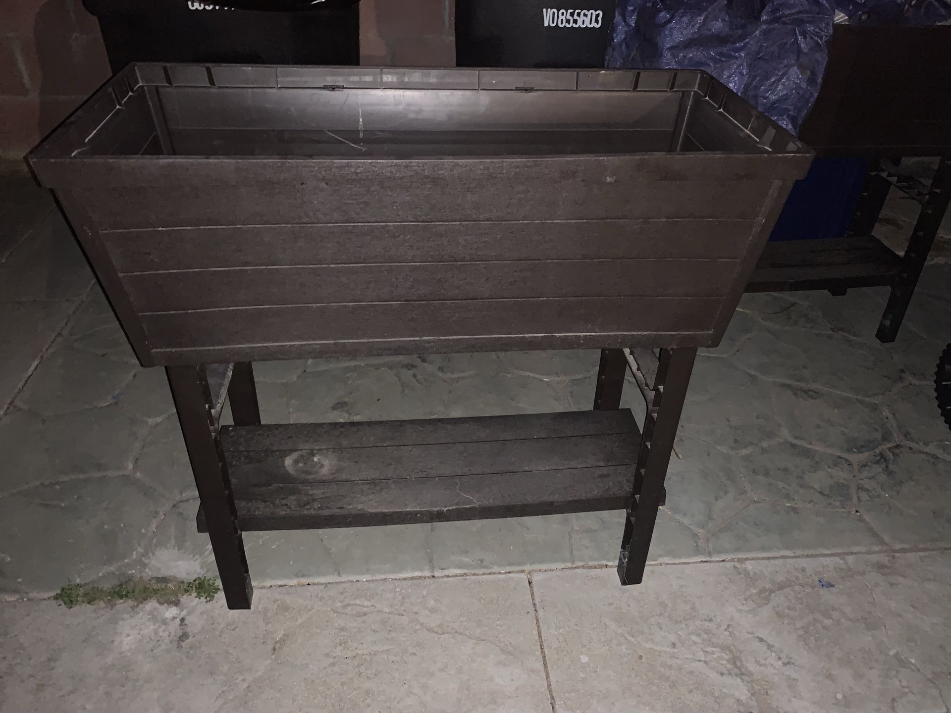 Stand up flower/herb garden pot