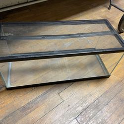 30 X 6 Tank With Metal Screen Top 