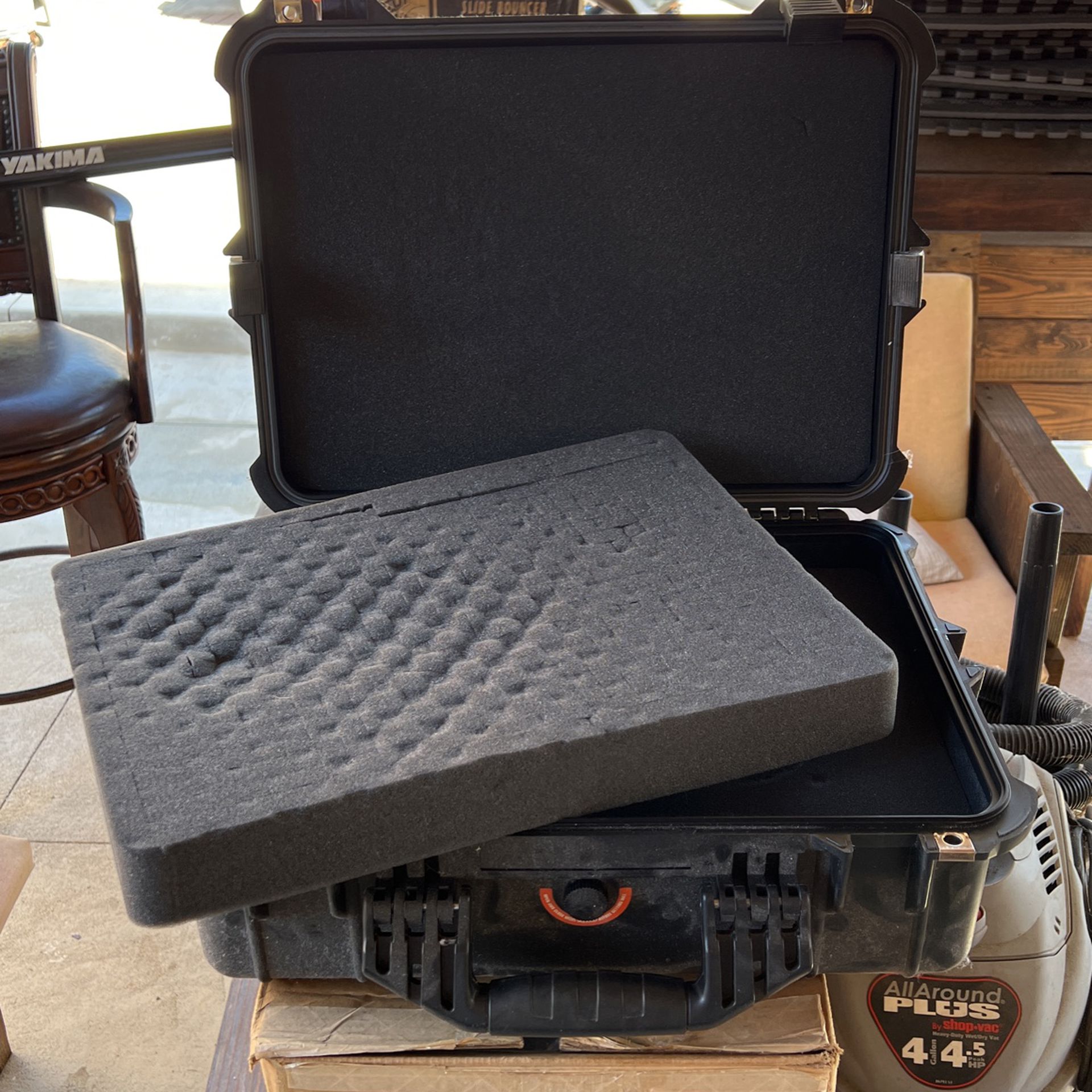 Apache 4800 Case 40.00 for Sale in San Diego, CA - OfferUp