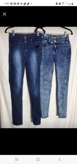 2 Pairs Women’s High-Waisted Skinny Jeans – Size 5 (Unbranded)