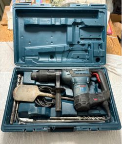 Bosch 1-9/16” SDS-Max Rotary Hammer Drill with Case & Bits