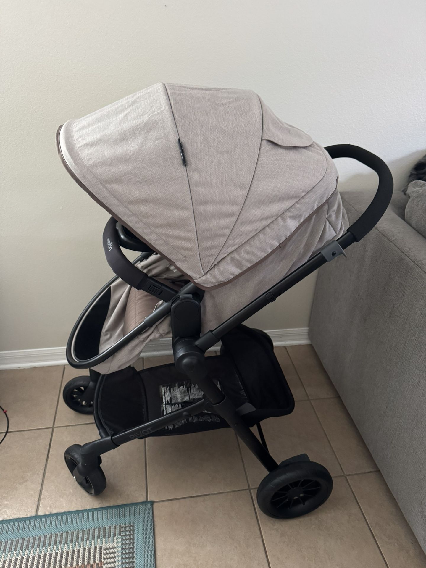 Evenflo Pivot Stroller