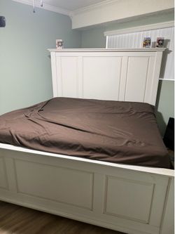 Ashley Wood King Bedframe