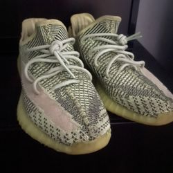 Yeezys Boost 