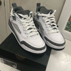 White/Grey Jordans, Size6Y 