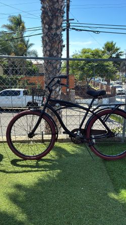 Huffy Nel Lusso Men’s Cruiser Bike