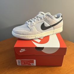 Nike Dunk Low Retro Se “Certified Fresh”  Sizes 8 & 11 