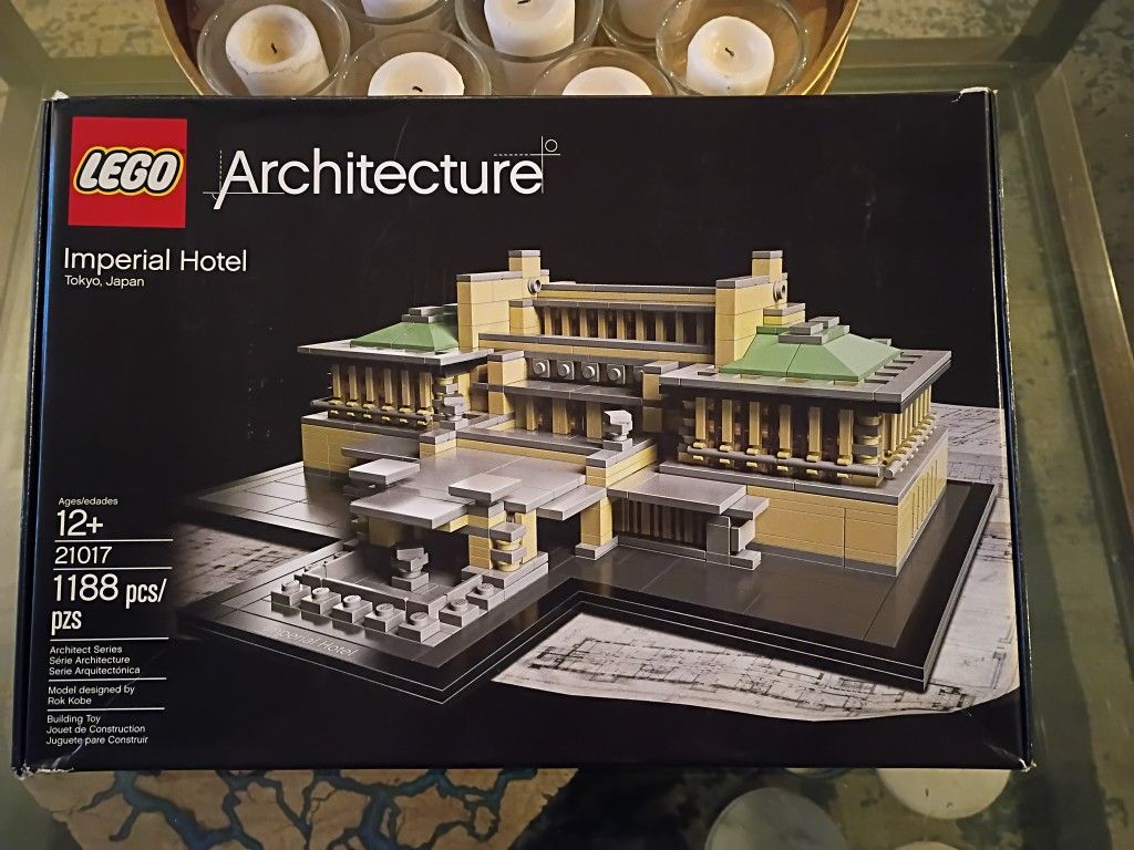 Lego Architecture #21017 Imperial Hotel - Tokyo, Japan Set