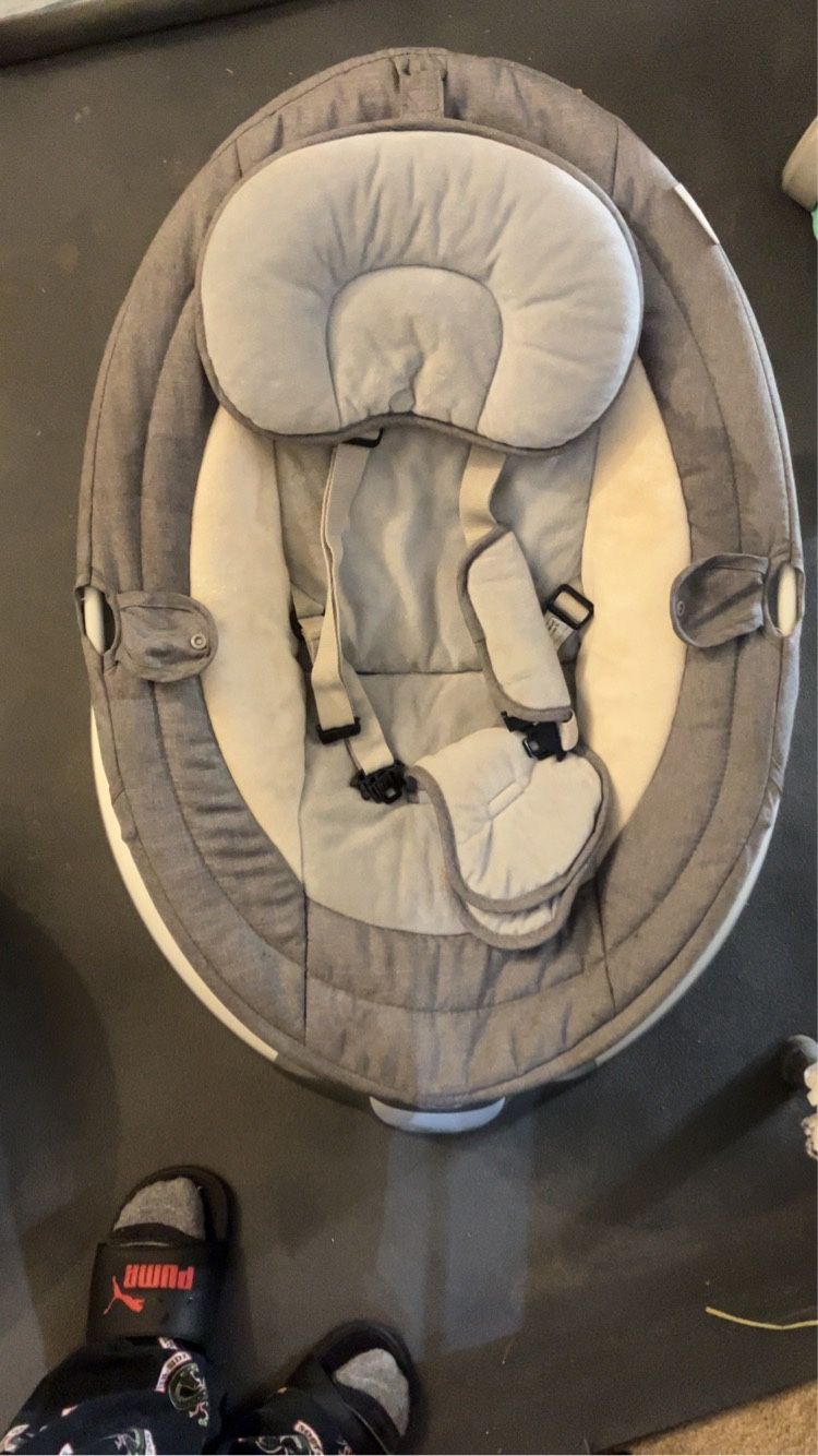 Jool Bluetooth Baby Swing