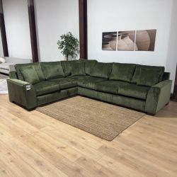 BEAUTIFUL Green Sectional Couch