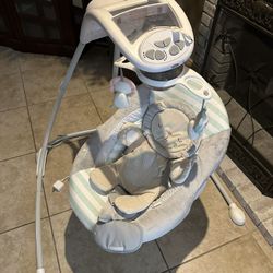 Baby Swing - Like New INGENUITY