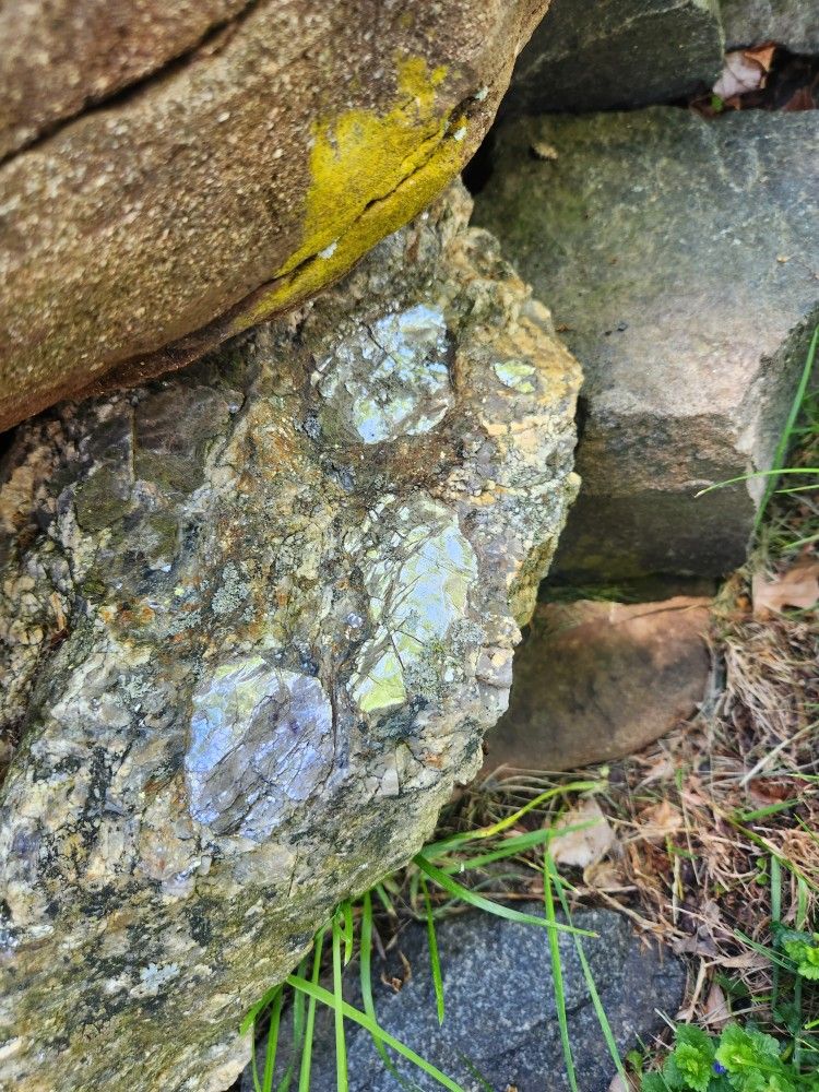 2 Rocks. Geo