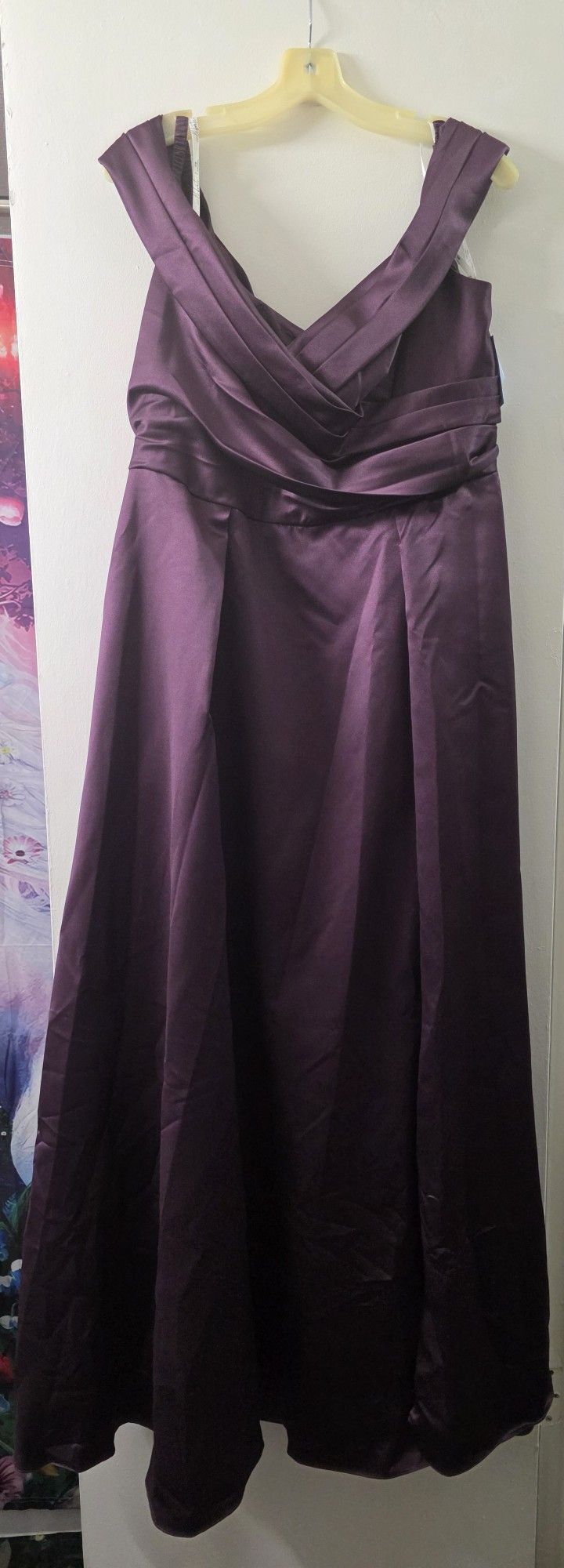 Bridesmaid's dress