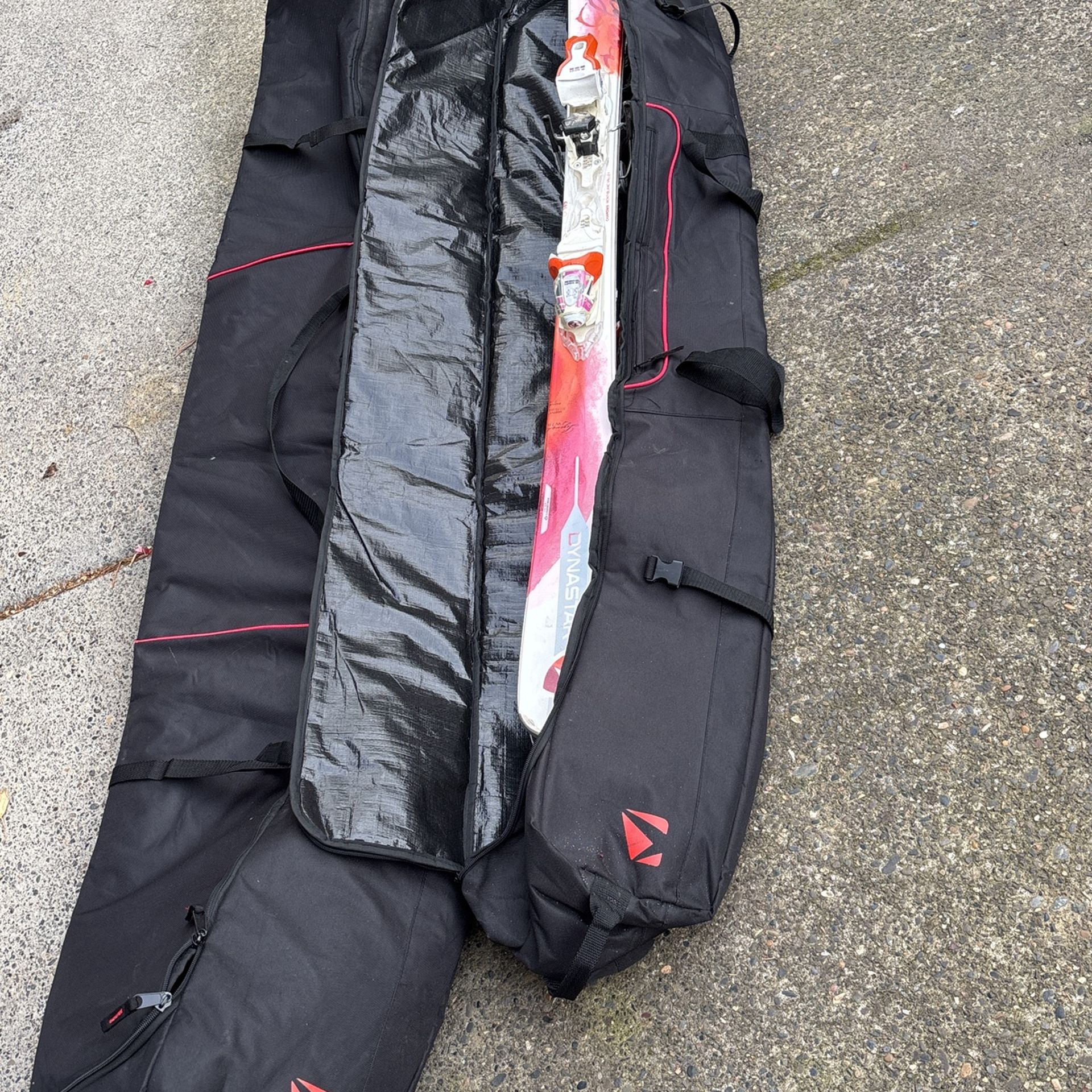 STAGE Ski Transport bag. Airport safe, Large and medium (Skis sold separately)