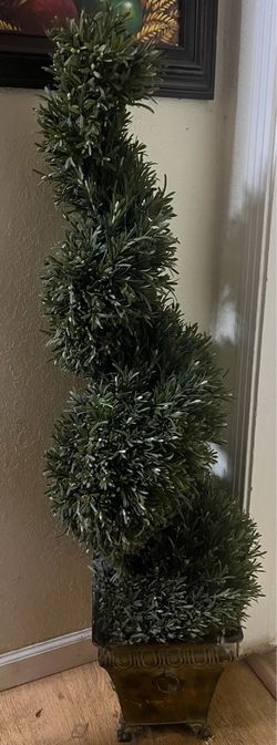 Artificial Spiral Topiary Tree in Decorative Pot